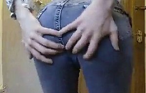 Slim teen crossdresser with big bubble butt