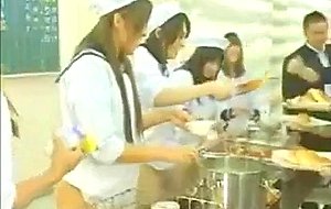 Japbottomless school h264-320x