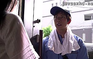 Young wife when husband leave home-p