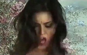 Sunny hindi porno