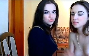 Teen webcam sisters 