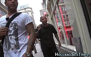Horny hooker gets facial 