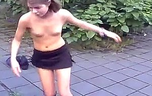She fucks a statue