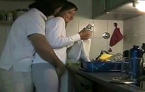 baise dans le cuisine - pure amateur