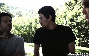 Hitchhiker teen brutally double penetrated by drivers