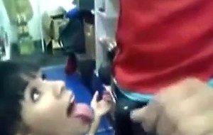 Hot brunette blows her bf%u2019s cock at work