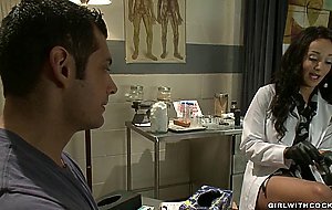 Shemale nurse anal bangs muscled man