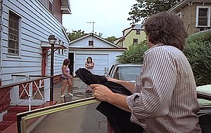 Beograd, The Lecturer And The Schoolgirls