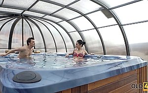Old4k. tender sex in jacuzzi — 