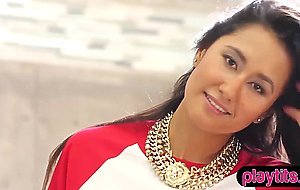 A gypsy skateboarder chick versus a perfect teen blonde