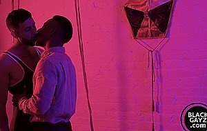 Young twink rims black hunks hole and ass fucked raw