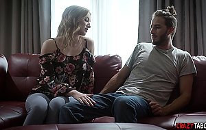 MILF aunt lures reluctant teen into fucking her pussy