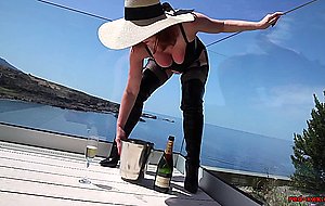 Mature red xxx fucks a champagne bottle outside — 