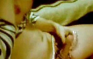 Busty Tslut jacks off on cam