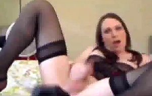 Amateur tranny enjoys cock jerking
