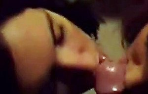 Amateur girl homemade 1239 2 tongues, 1 cock