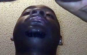 Negro da fenomenal comida de culo