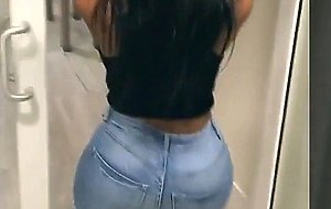 Big Booty Leya