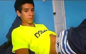 Latino Twink Shows Off When Jerking