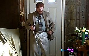Str8 Israeli daddy jerk off in suit