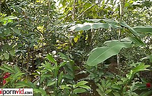 Amateur brazilian teen Anne Bonny certainly knows how to please a big dick