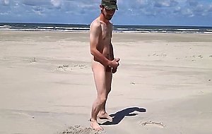 Exhibtionist jerking at the beach