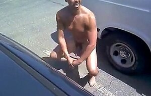 Pelado pau duro na rua