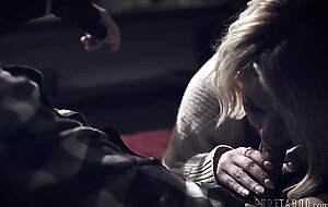 Mom's helping hand, Kit Mercer