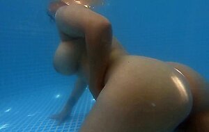 Big-Ass Latina Naked in the Pool