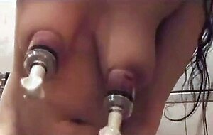 Hausgemachter Handjob einer deutschen Brunetten