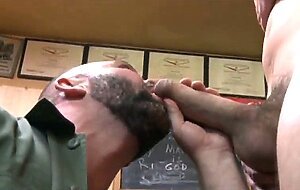 Big Cock for Him: Amateur Bear Loves It