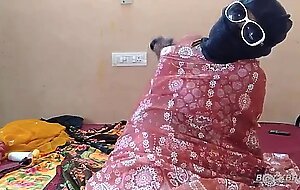 Neighbor show pussy 