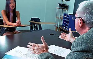 Sucking at school, Vina Sky