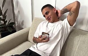 I give my pussy to a former schoolmate that i haven't seen since graduation