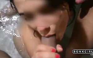 Amateur Cuckold Hotgirl