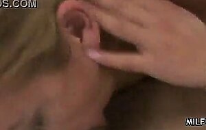 Hot cougar gets a big dick