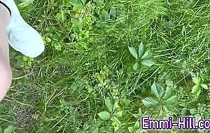 18yo Teen outdoor Pissing from huge Pussy