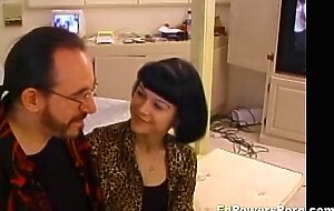 Teen amateur gets railed