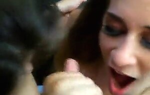 Amateurs threesome and facial