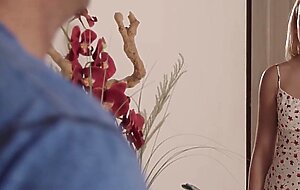 FamilyXXX - My Blonde Teen Stepsister Is A Big Cock Slut (Madison Summers)