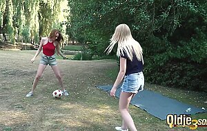 Grandpa 70 years old fucks18 yo girls licks pussy and cums on tits