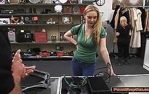 Busty chick gives bj for pearl necklace