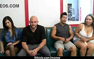 Hot sexy amateur babe needs a lift and takes cash 30