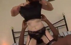 Sophie mature avec un black