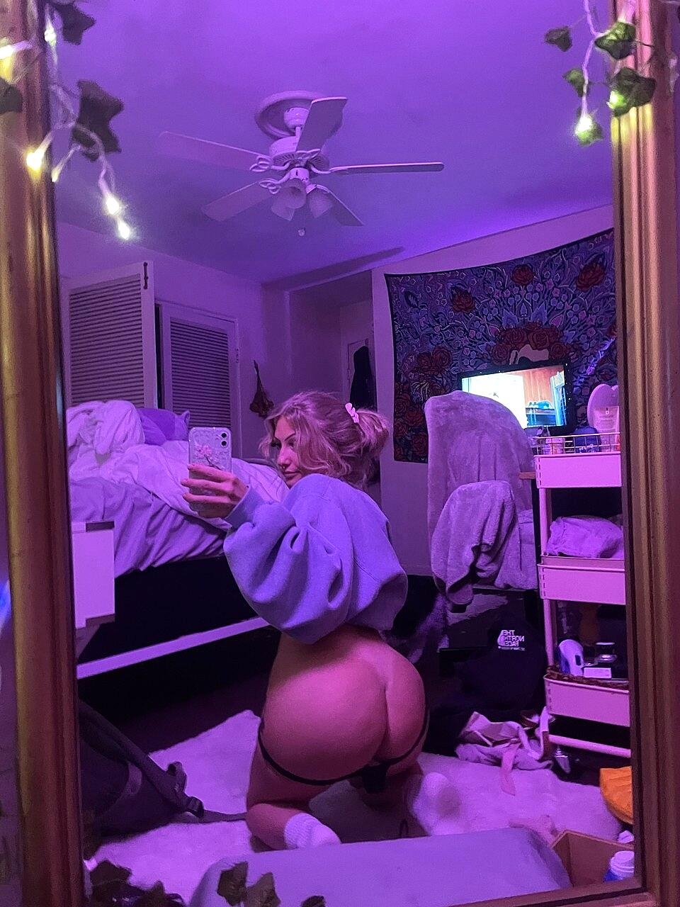 Teen Blondie Alexis Shows Her Round Ass & Tits In A Solo Amateur, Ass, Blonde, Selfie, Skinny