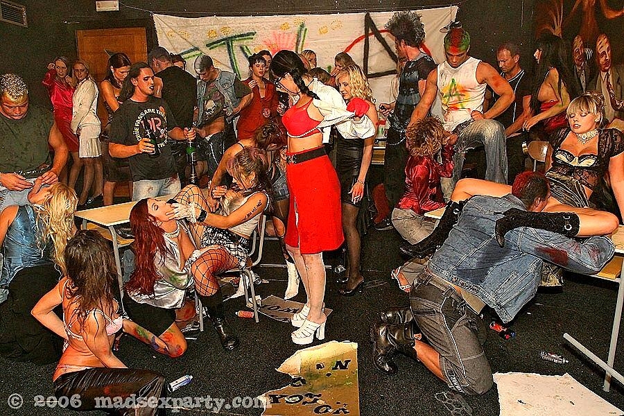 Curvylicious sluts participating in a punk rock group sex party