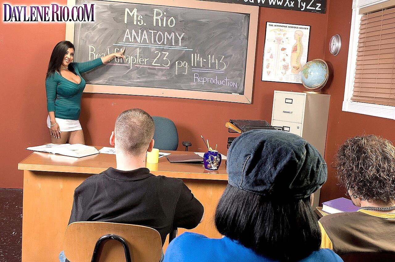 Hot Latina Teacher Daylene Rio Gives A Student Sex Lessons In Class, Tony Rubino Clothed, Latina, Milf, Reality, Teacher