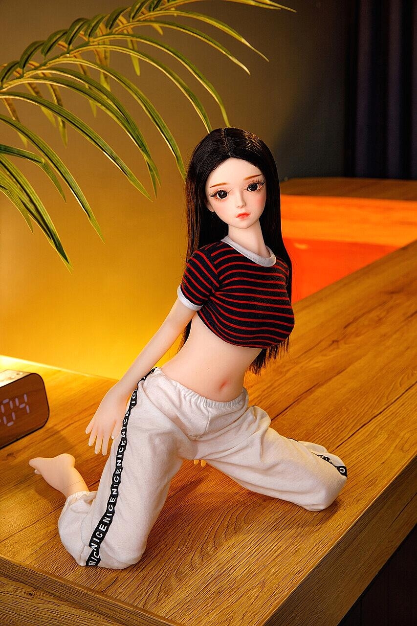 Petite Dark-Haired Sex Doll Shows Her Round Tits And Her Yummy Pink Pussy 