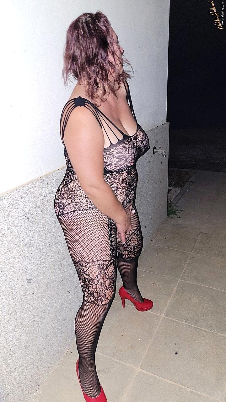 Holland Swing performed by Nikki Holland Nude Gallery