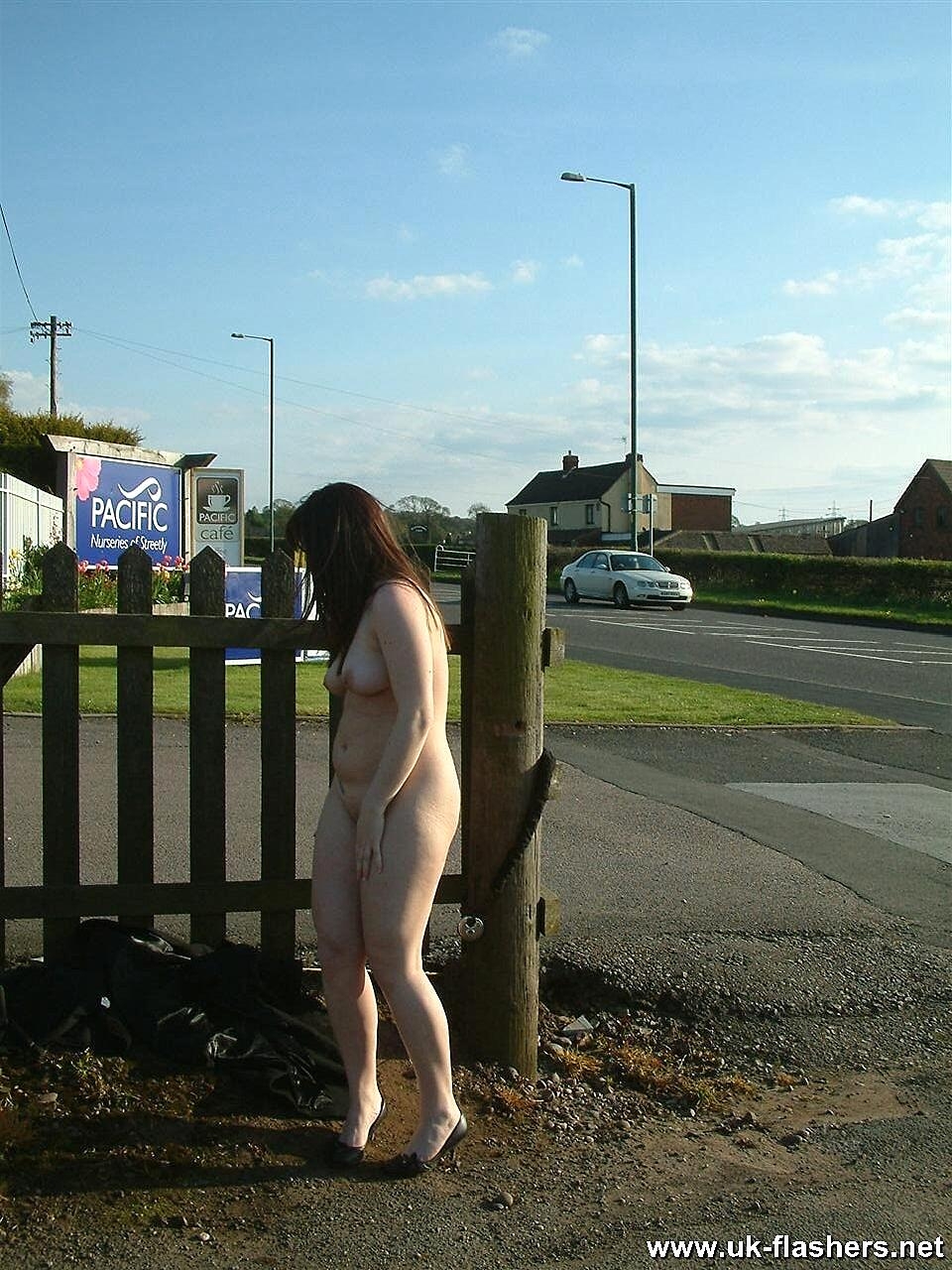 Thick Amateur With Brunette Hair Strips Naked In A Public Setting Amateur, Bbw, Chubby, High-Heels, Public